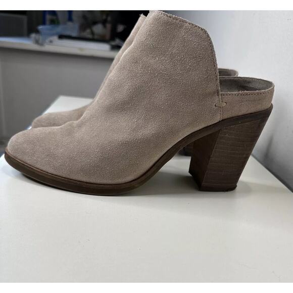 Dolce Vita Gray Selene Suede Almond toe Slide On Mule Bootie Block Heels 7.5 - Picture 1 of 15